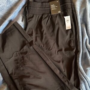 GAP Black High Rise Runaround Pants